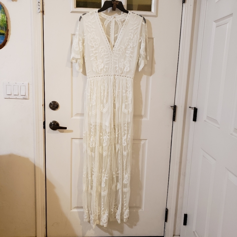 Honey Punch Lace Romper size Medium